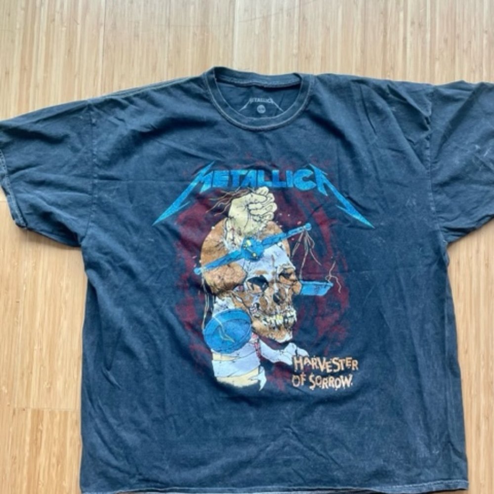 METALLICA Harvester of Sorrow 1988 Tour Reprint T-Shirt Sz S/M Runs Big